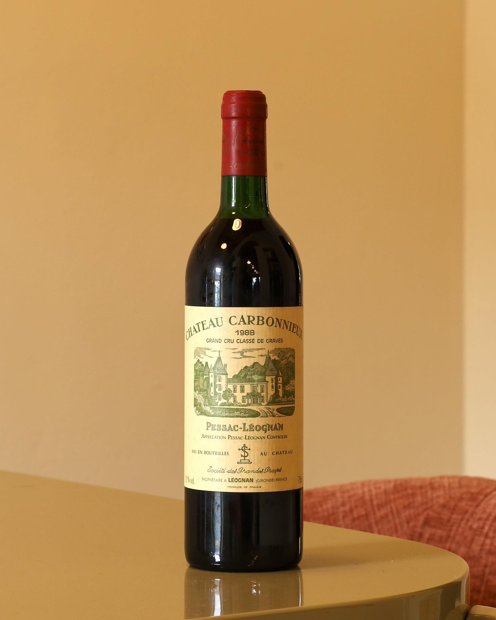 Chateau Carbonnieux Pessac-Leognan 1988 AOC 0,75l Bottle