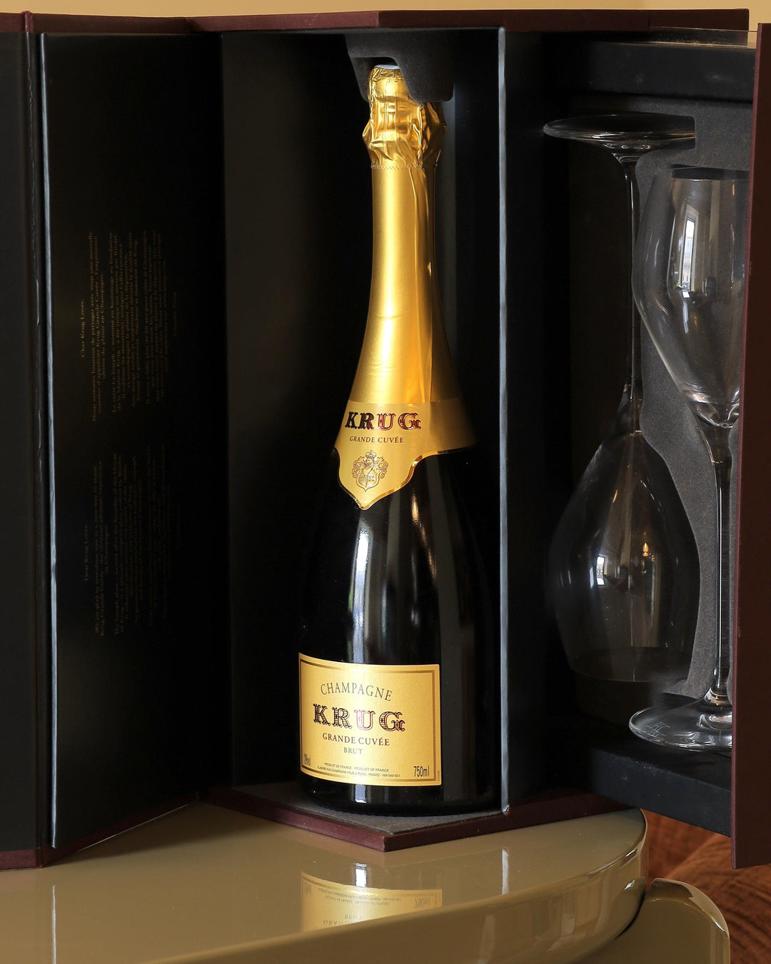 Krug Coffrett Joseph with Glasses and Krug 163th edition NV AOC 0,75l Bottle