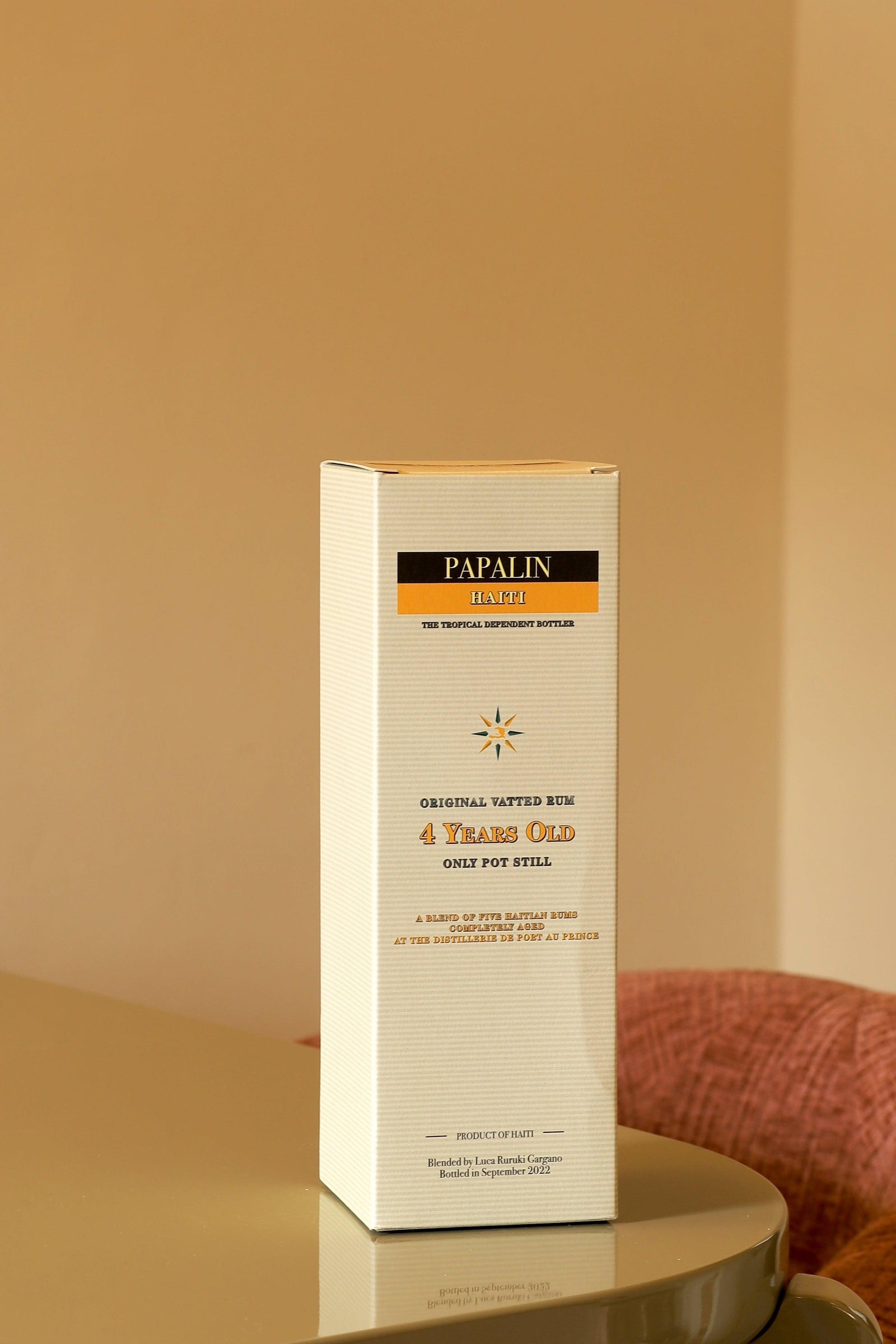 Papalin 4yo pot still NV 0,7l Bottle