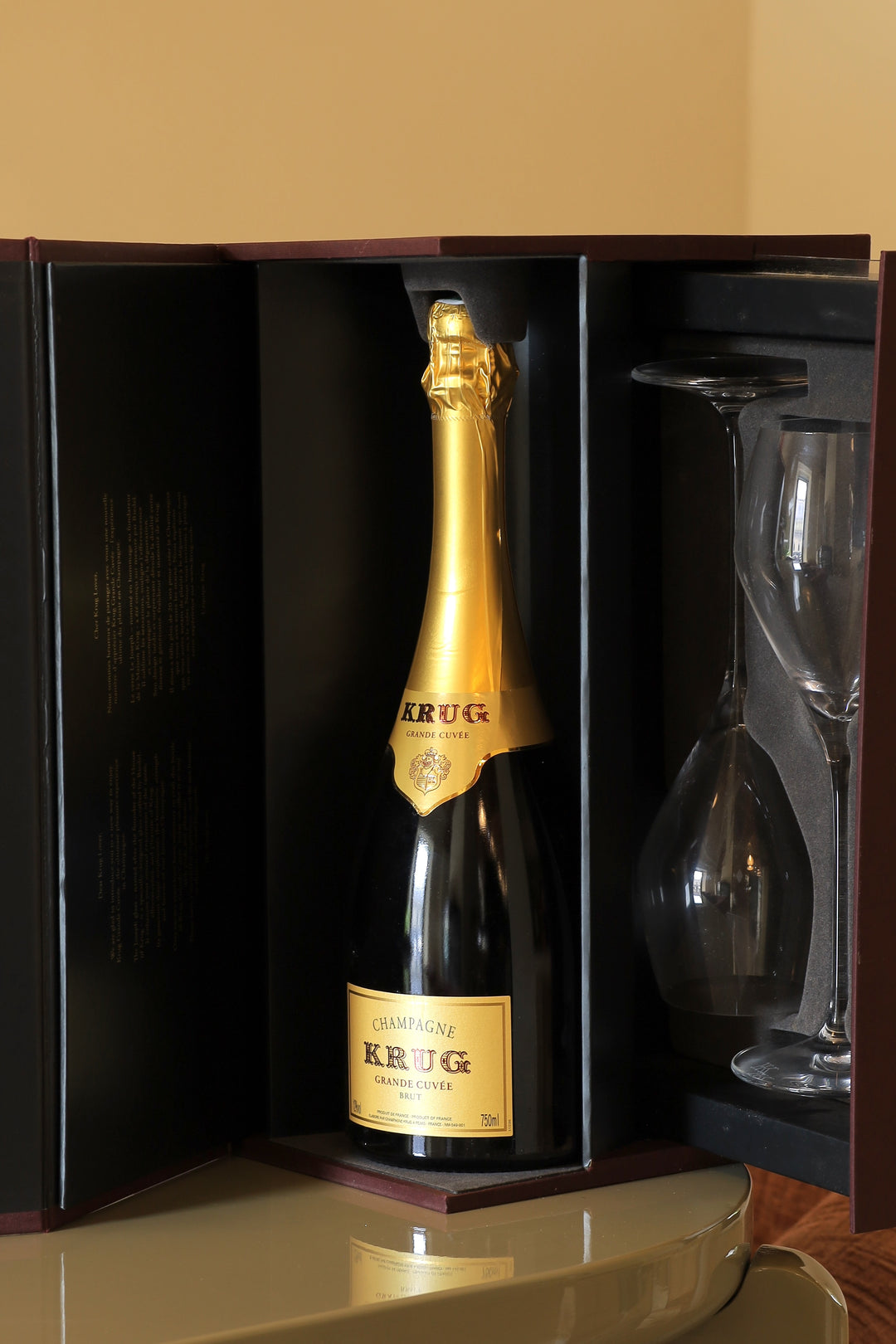 Krug Coffrett Joseph with Glasses and Krug 163th edition NV AOC 0,75l Bottle