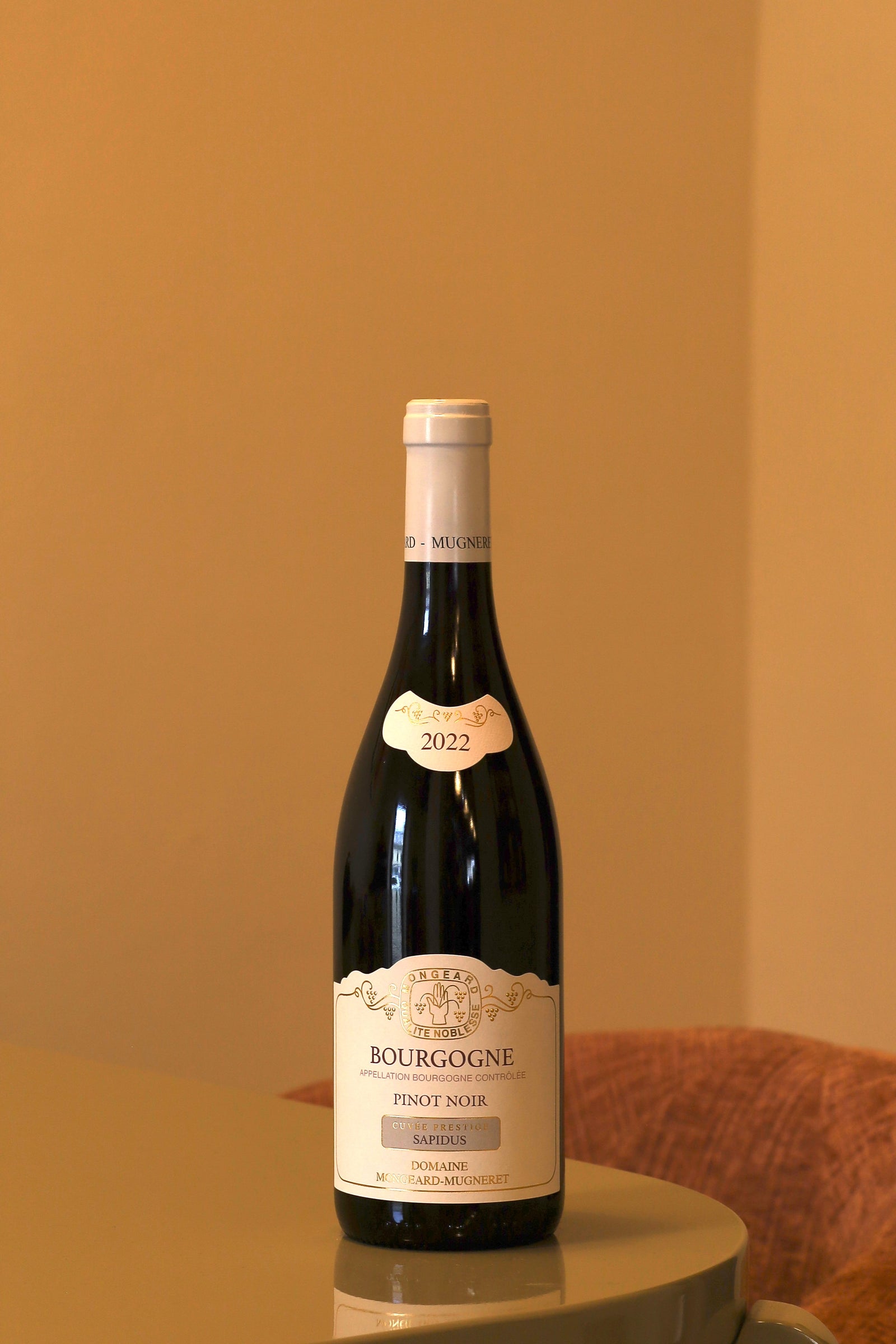 Mongeard Mugneret Bourgogne Pinot Noir Cuvee Sapidus 2022 AOC 0,75l Bottle